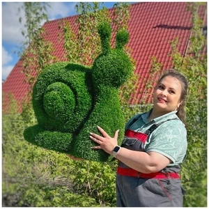 Молодая улиточка